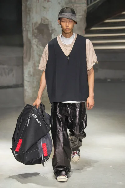 Look 34